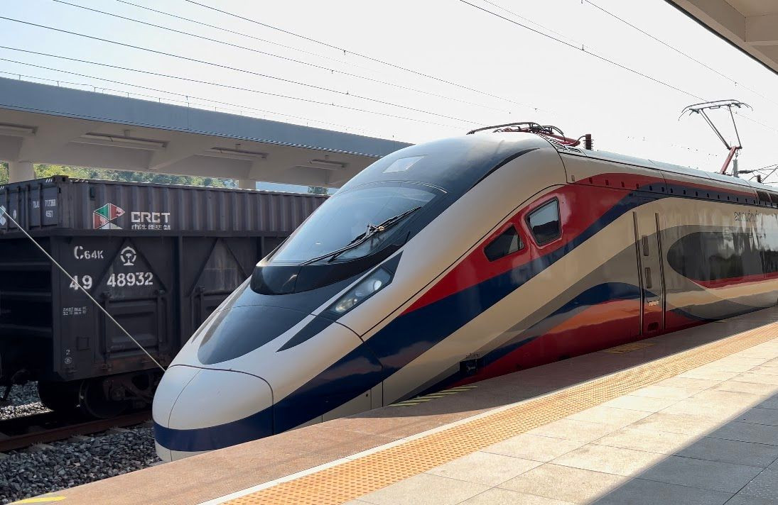 Tàu cao tốc Lào, Tour Lào trọn gói, Tour Lào giá rẻ.